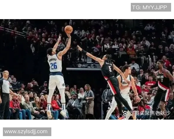 东契奇轰73分刷新现役得分纪录独行侠力克太阳终结其11连胜之旅 东契奇轰73分刷新现役得分纪录独行侠力克太阳终结其11连胜之旅