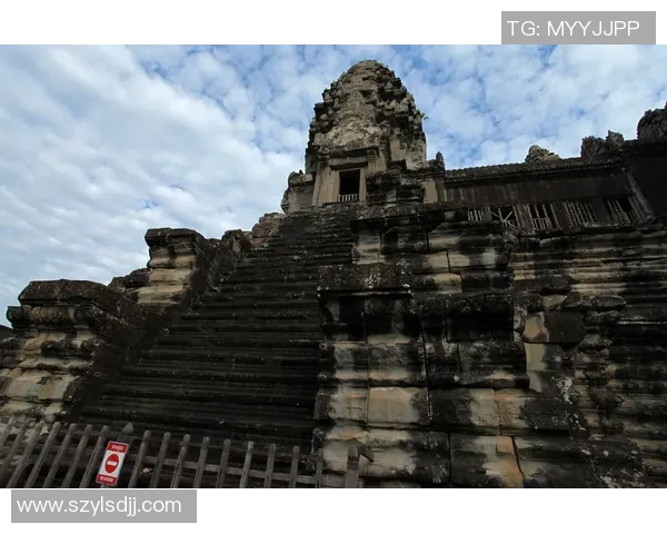 探索埃斯特旺的魅力与文化底蕴，感受独特的风土人情与历史传承