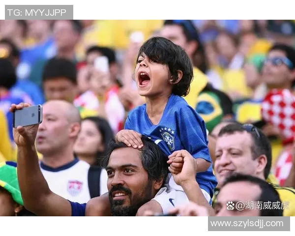 楚阿梅尼的崛起与挑战：探索年轻球员在国际足坛的未来之路