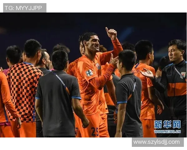 山东鲁能泰山迎战河南建业争夺中超联赛关键三分之战