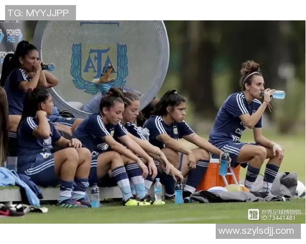 加克波的崛起之路：从青涩小将到世界级足球明星的成长故事