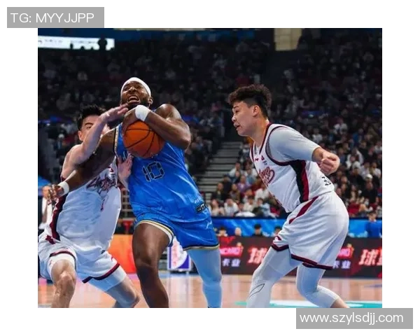 北京篮球队状态引发热议球迷对球队表现分歧明显