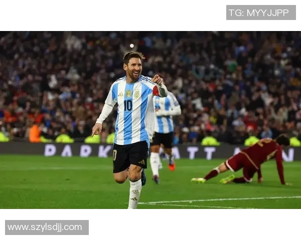 梅西传奇:从阿根廷小镇到世界足球之巅的辉煌历程与不朽影响 梅西传奇:从阿根廷小镇到世界足球之巅的辉煌历程与不朽影响